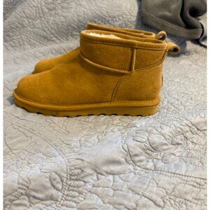 Bearpaw Ankle Boots | Size 11 | Cozy Suede Booties